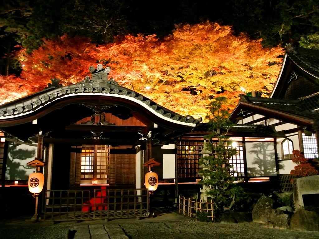 Gero Onsen Yukyunohana Buitenkant foto