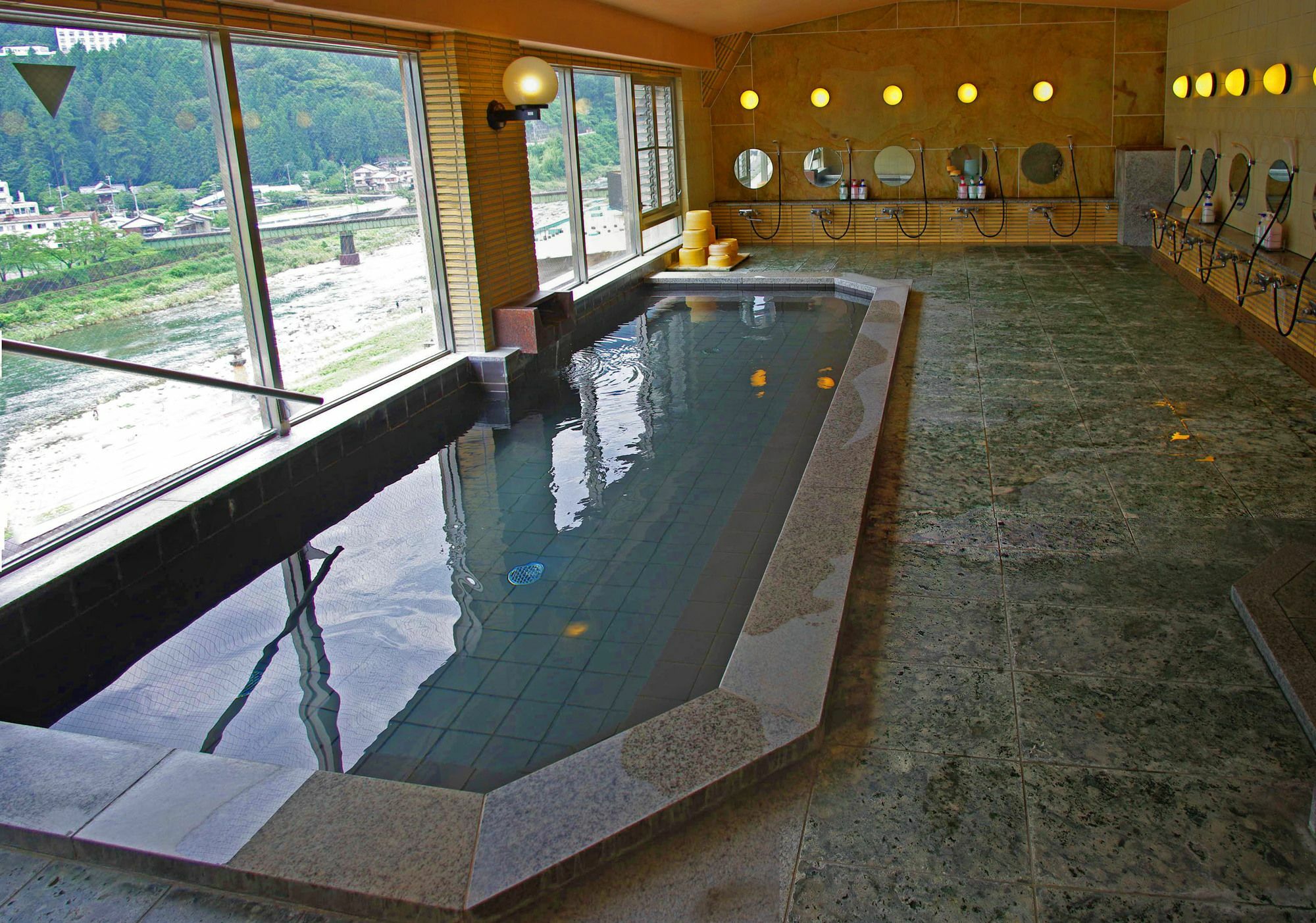 Gero Onsen Yukyunohana Buitenkant foto